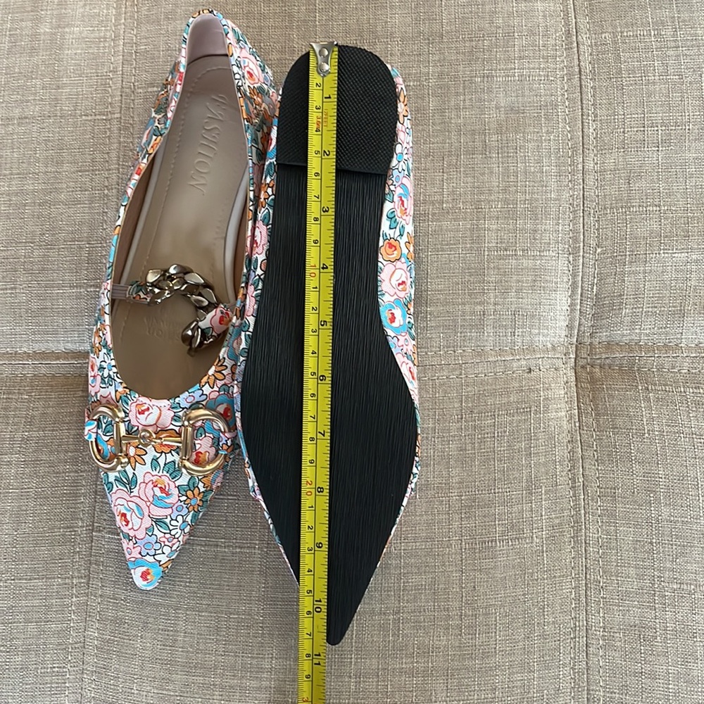 NWT Pointed Toe Chain Spring Flats Size 7.5 - Picture 6 of 9